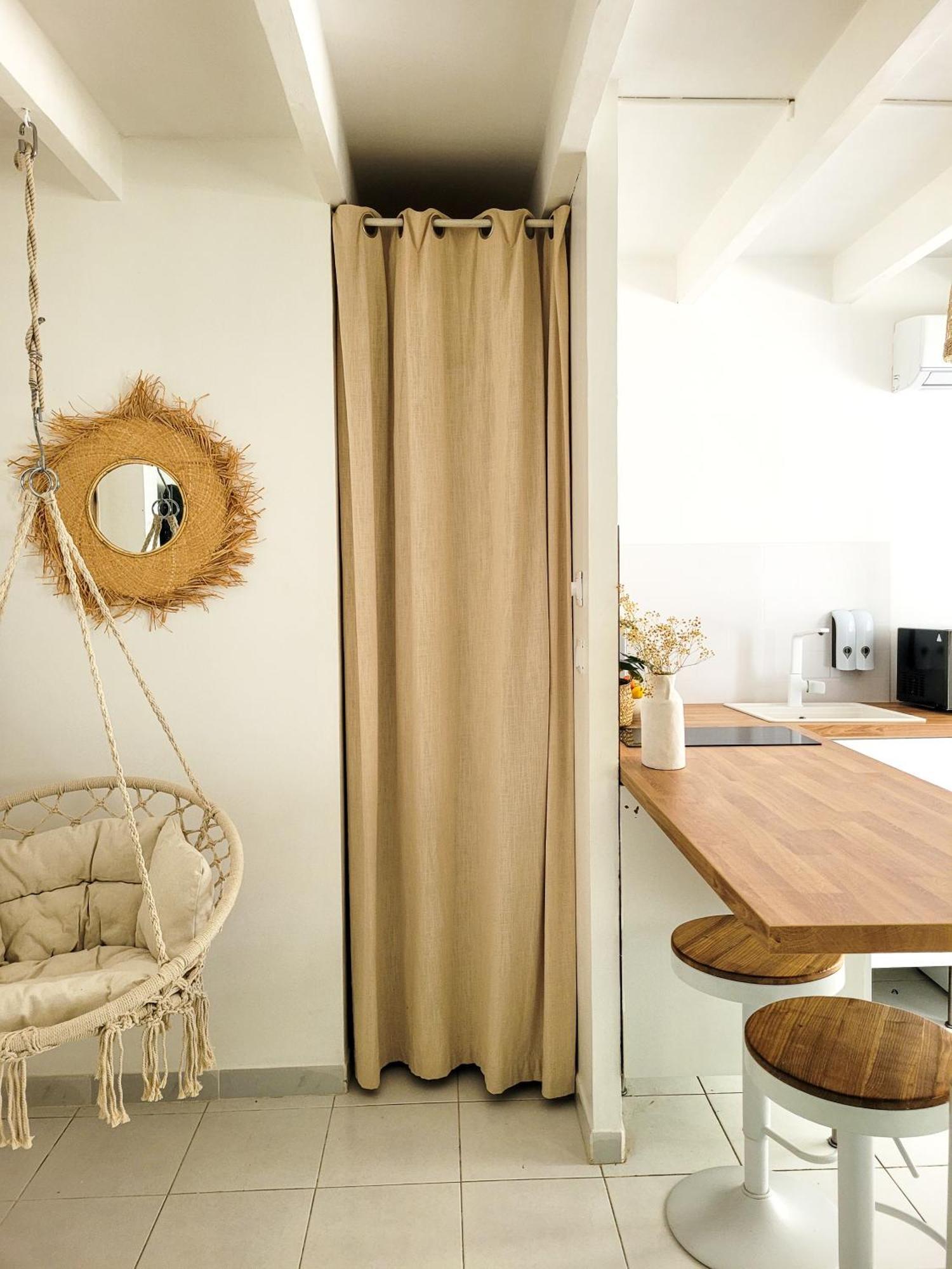 Studio Double Climatise Avec Terrasse - Proche Tram & Centre Монпелие Екстериор снимка
